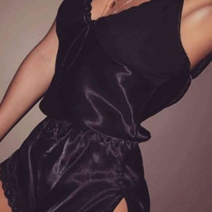                  Dantel İşlemeli Saten Sortlu Pijama Takım Siyah
