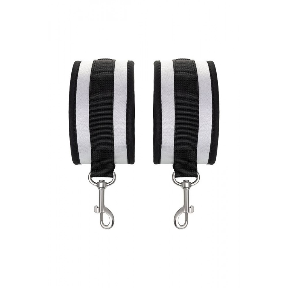 Anonymo El Kelepçesi #0107, Polyester, gümüş, 23,5 cm
