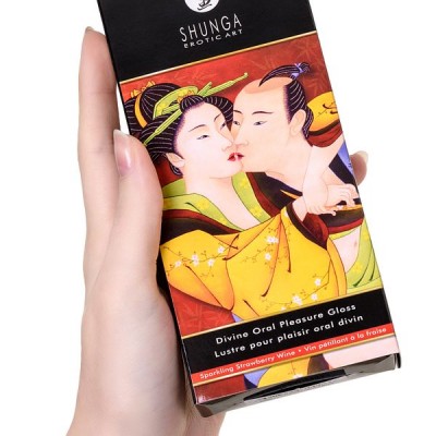                      Shunga "İlahi Zevk" dudak parlatıcısı, buzlu ateş etkisi, çilek ve şampanya, 10 ml